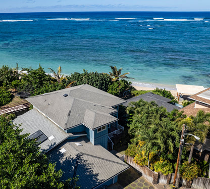 Laʻau Paina Beachfront Estate | House + Cottage
