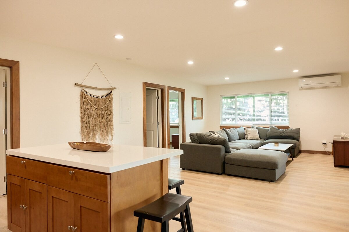 The Sharks Cove House - Stunning Ocean Views!
