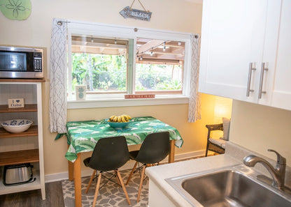 Cottage in the Country - Private Lanai