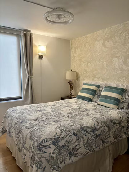 Ocean View Waikiki 2BR Retreat w/ Parking & AC