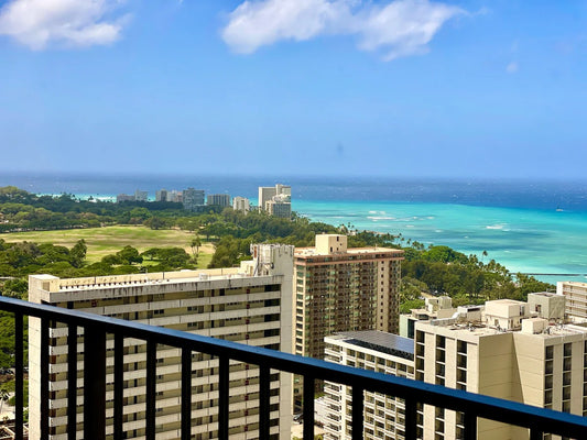 Ocean View Waikiki Banyan Getaway w/ Parking & AC