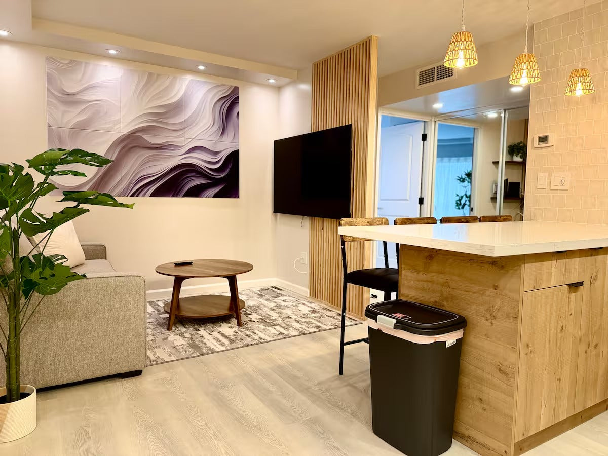 Modern Renovated Honolulu View Escape