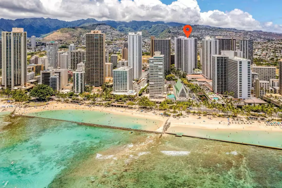 Ocean View Waikiki Banyan Getaway w/ Parking & AC