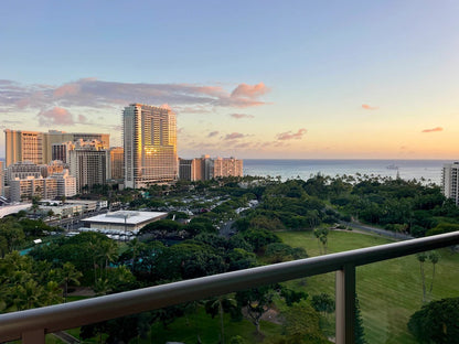 Ocean View Waikiki Studio Retreat-Balcony, Pool/AC