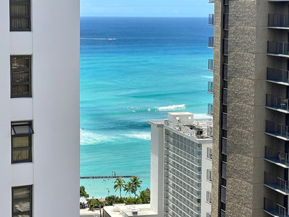 Ocean View Waikiki Banyan Getaway w/ Parking & AC