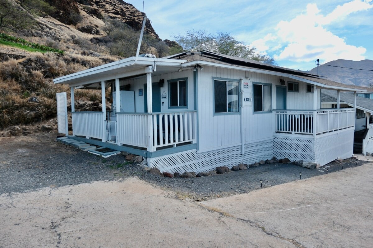 Aloha Beach House Hillside Hideaway