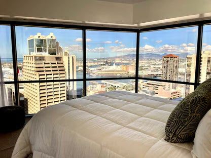 Honolulu Ocean View Abode w/ Parking, AC & Laundry