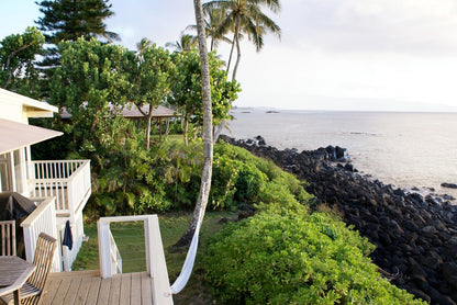 Waimea Bay North Shore Ocean Front - with AC