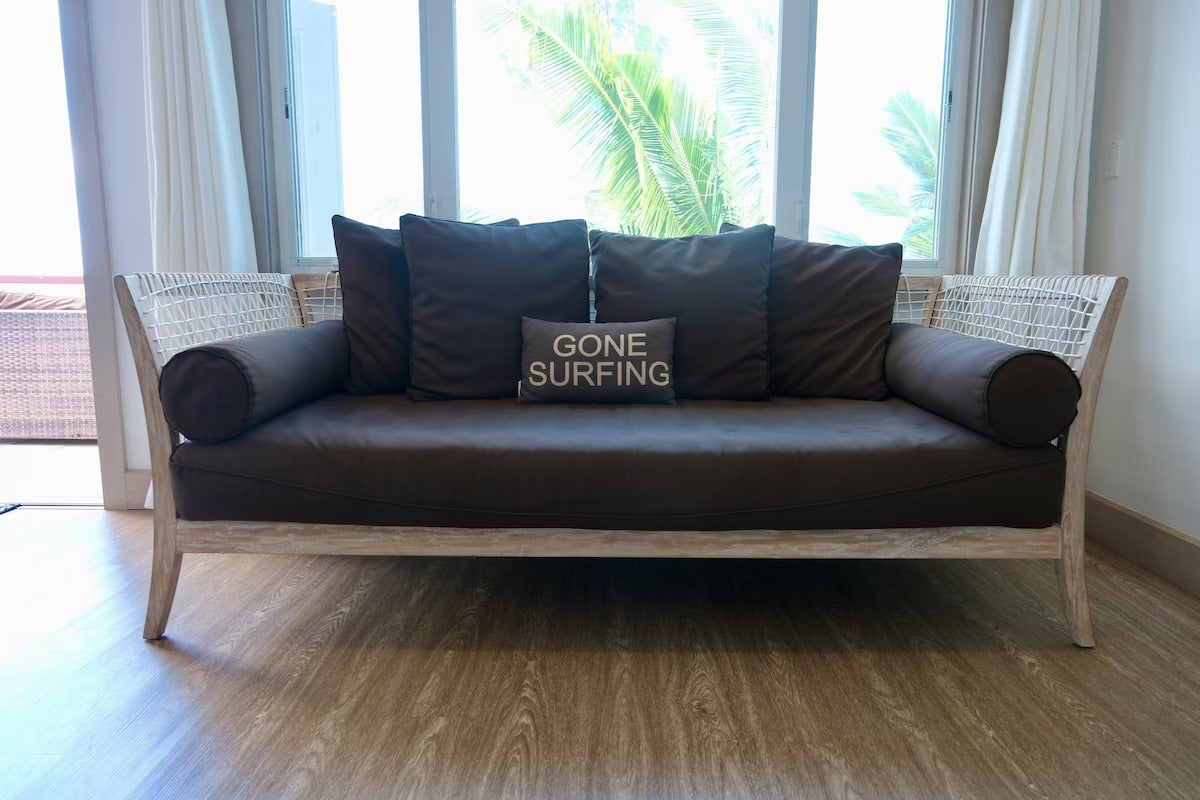 Ocean Views Studio - 100 Foot Wave Getaways
