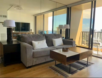 Ocean View Waikiki 2BR Retreat w/ Parking & AC