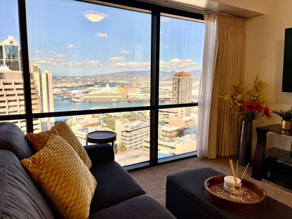 Honolulu Ocean View Abode w/ Parking, AC & Laundry