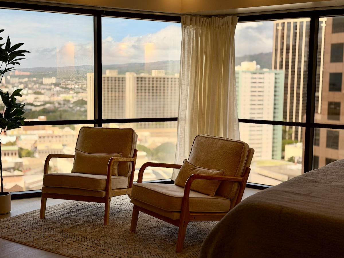 Modern Renovated Honolulu View Escape