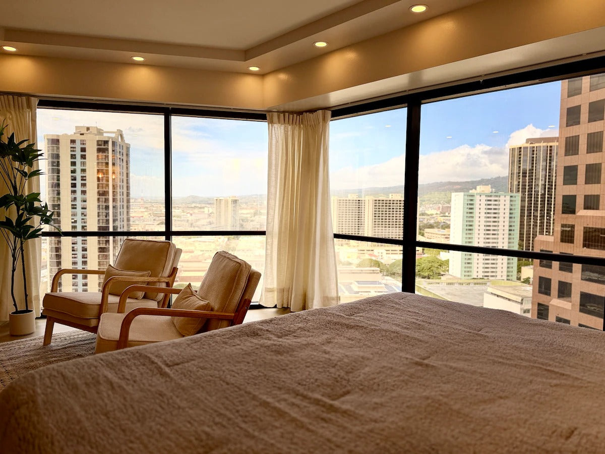 Modern Renovated Honolulu View Escape