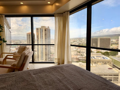 Modern Renovated Honolulu View Escape