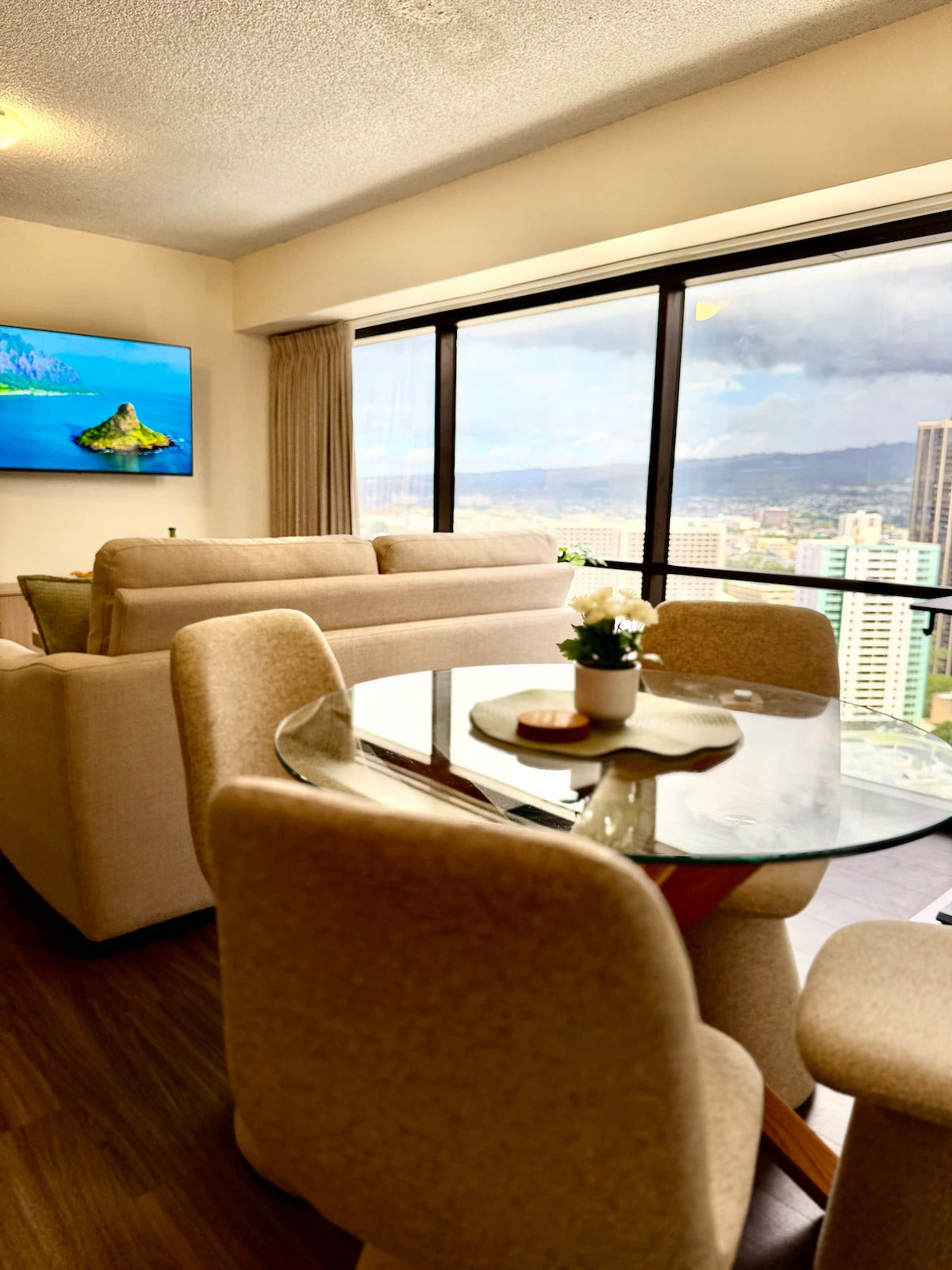 Honolulu Ocean/Mountain View Stay-Parking/Laundry