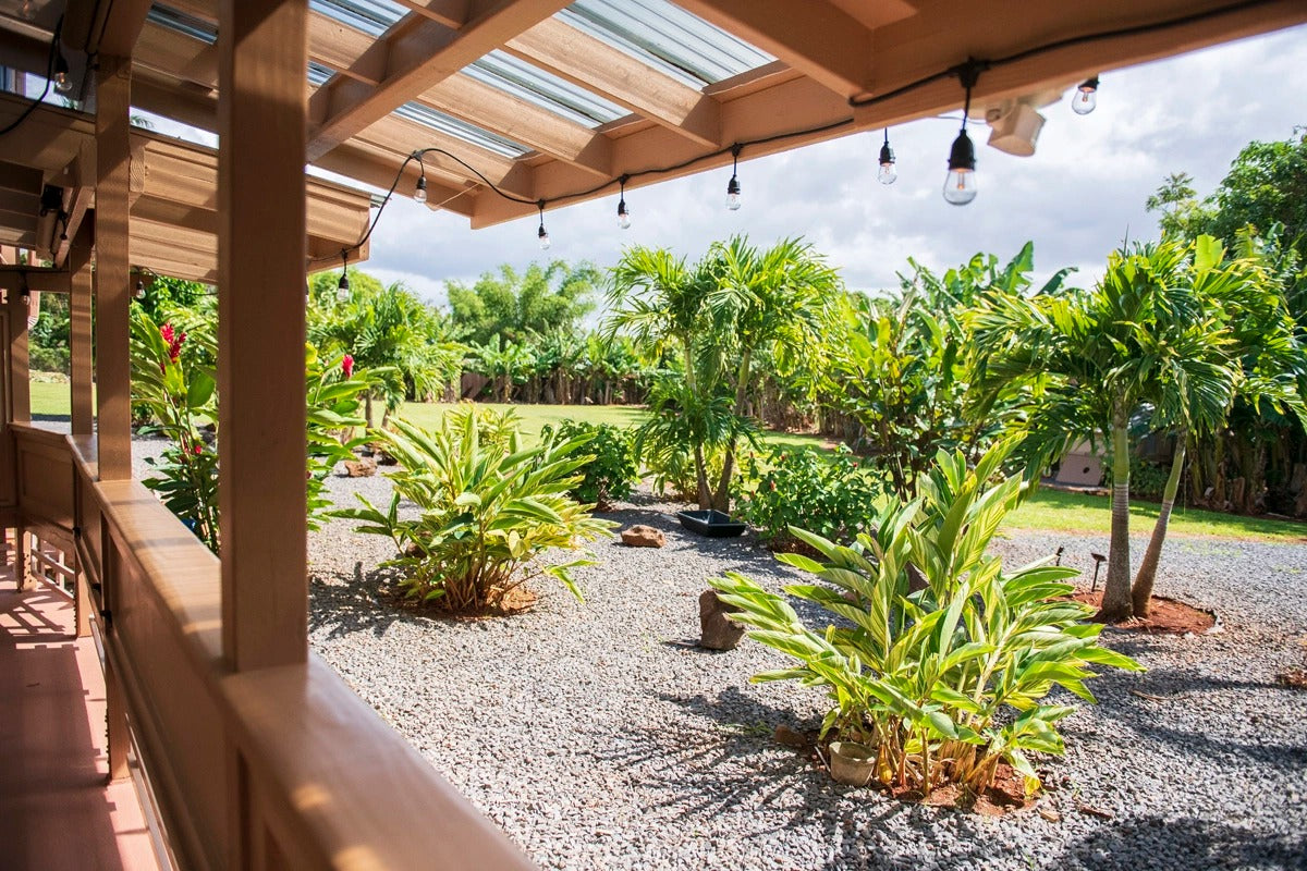 Cottage in the Country - Private Lanai