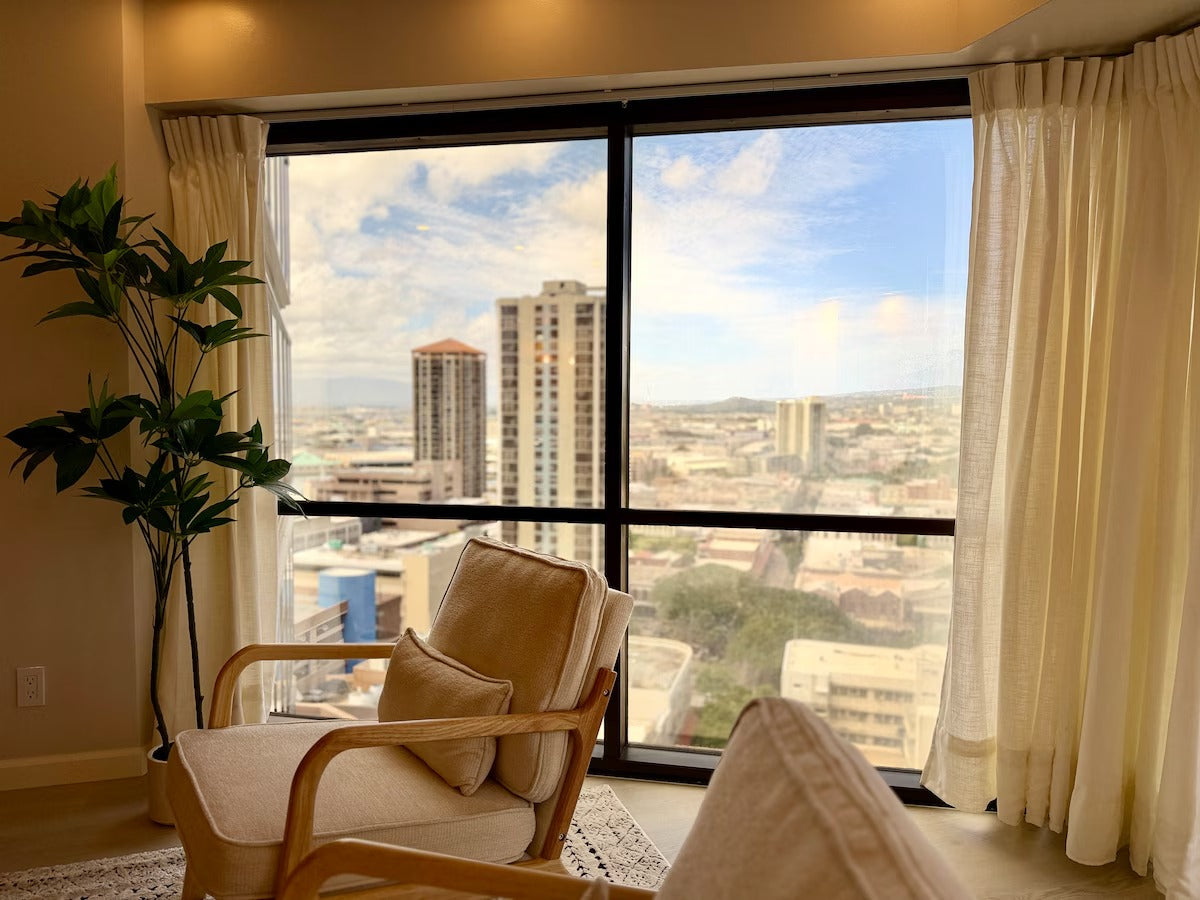 Modern Renovated Honolulu View Escape