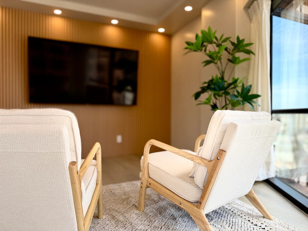 Modern Renovated Honolulu View Escape