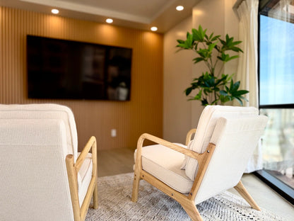 Modern Renovated Honolulu View Escape