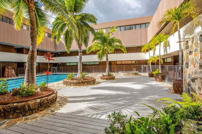 Honolulu Ocean View Abode w/ Parking, AC & Laundry