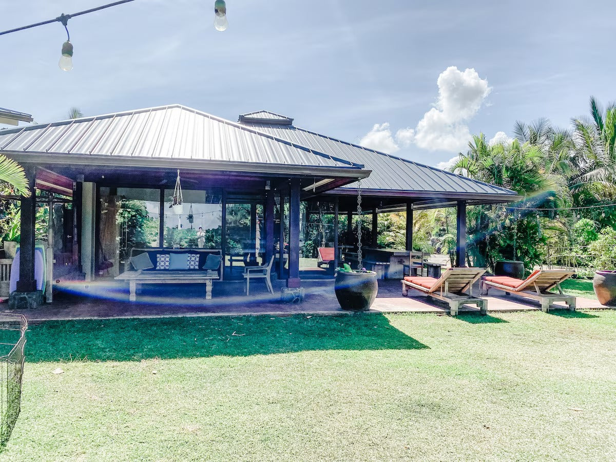 Oceanfront Cottage - 100 Foot Wave Getaways