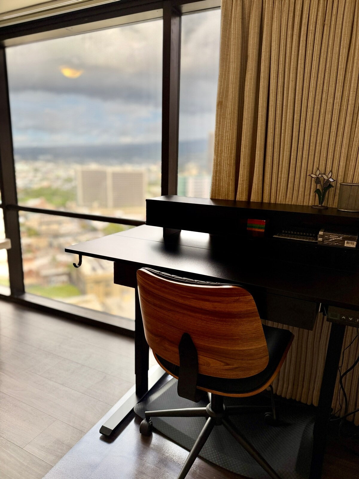 Honolulu Ocean/Mountain View Stay-Parking/Laundry