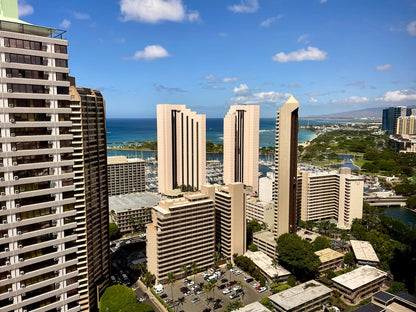 Ocean View Waikiki 2BR Retreat w/ Parking & AC