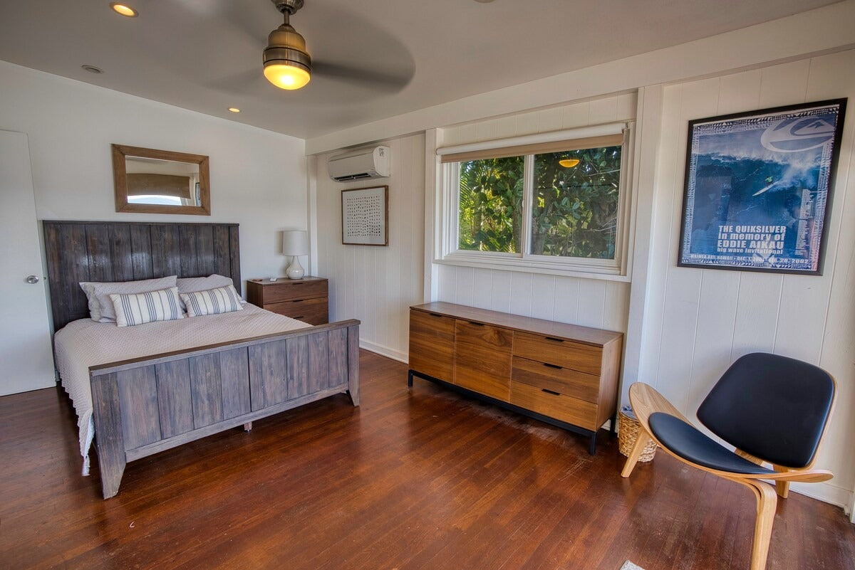 Waimea Bay North Shore Ocean Front - with AC