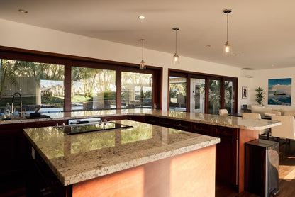 Luxury family villa with Ocean views - 5 Bed - NS