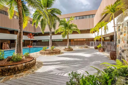 Modern Renovated Honolulu View Escape