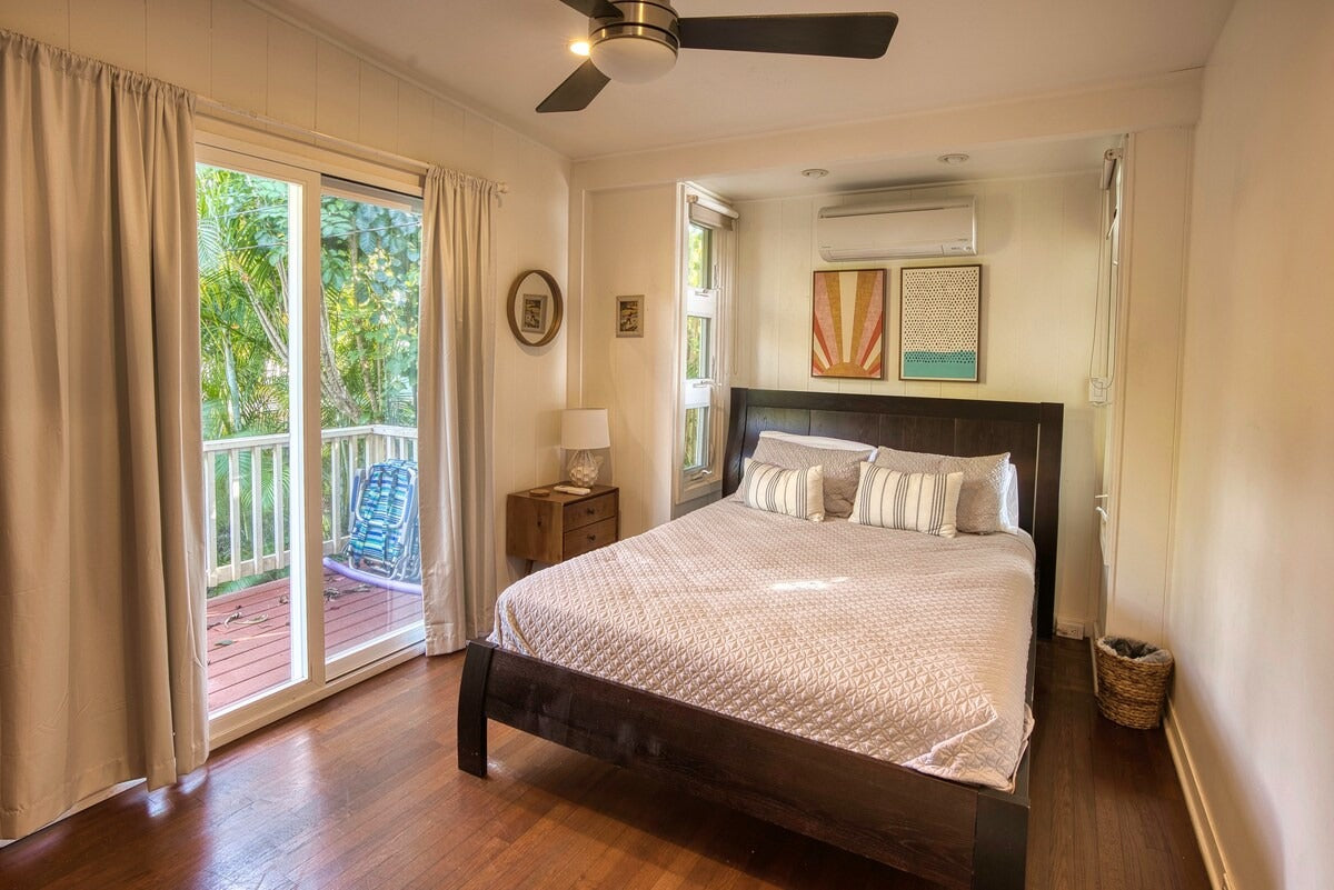 Waimea Bay North Shore Ocean Front - with AC