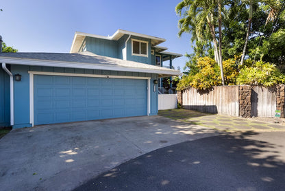 Laʻau Paina Beachfront Estate | House + Cottage