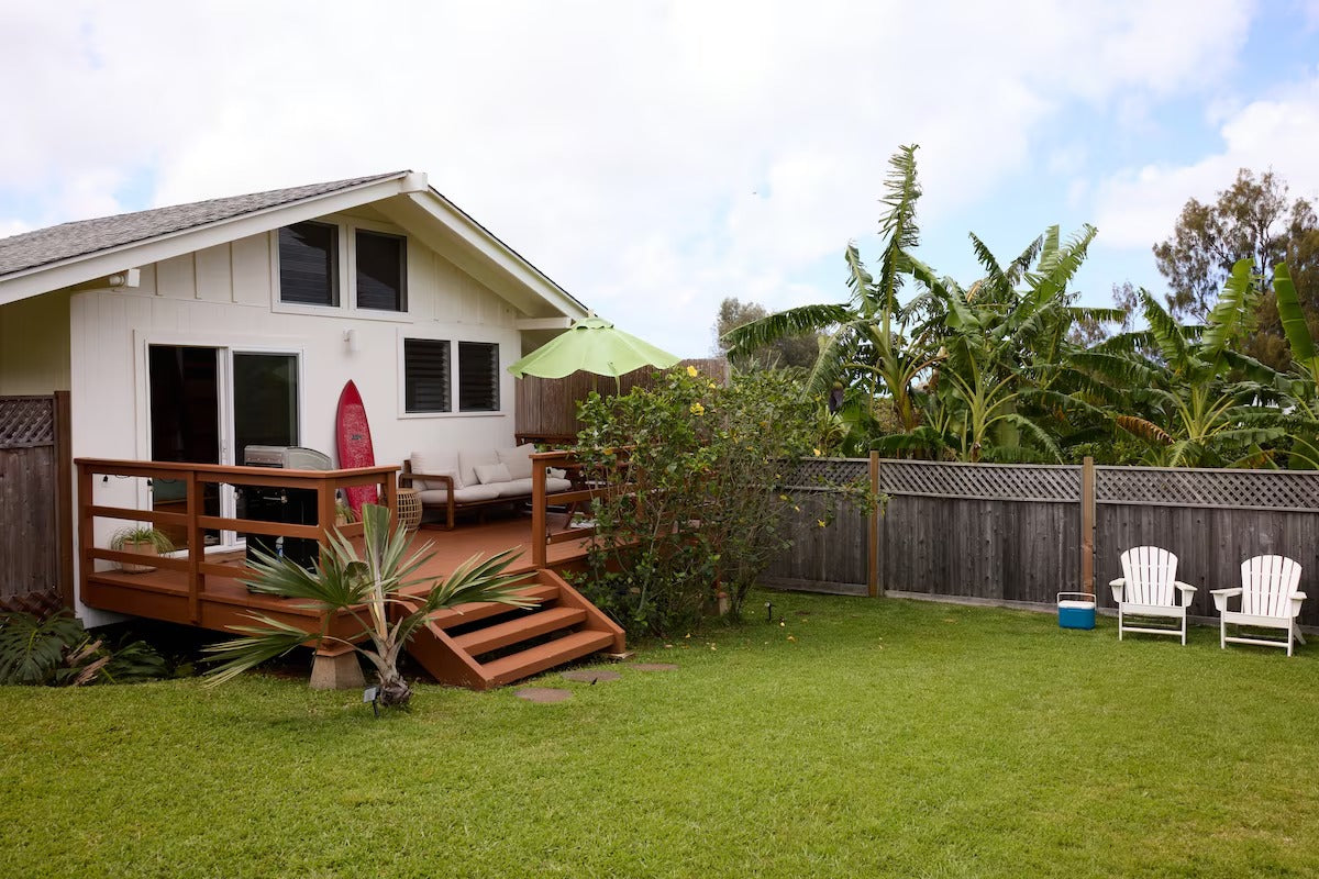 Aloha Surf Cabin - Private Yard and Entrance!