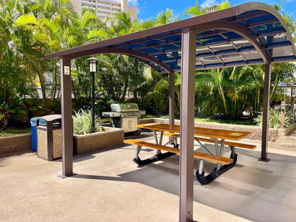 Ocean View Waikiki 2BR Retreat w/ Parking & AC