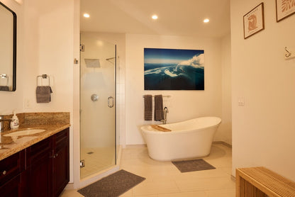 Luxury family villa with Ocean views - 5 Bed - NS