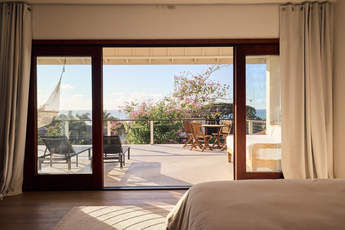 Luxury family villa with Ocean views - 5 Bed - NS