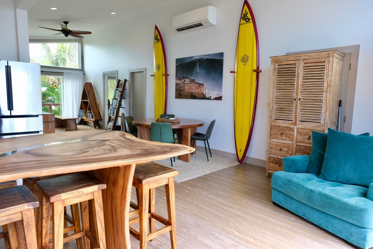 Ocean Views 2 Bedroom - 100 Foot Wave Getaways