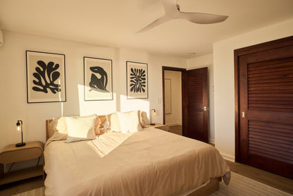 Luxury family villa with Ocean views - 5 Bed - NS