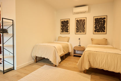 Luxury family villa with Ocean views - 5 Bed - NS