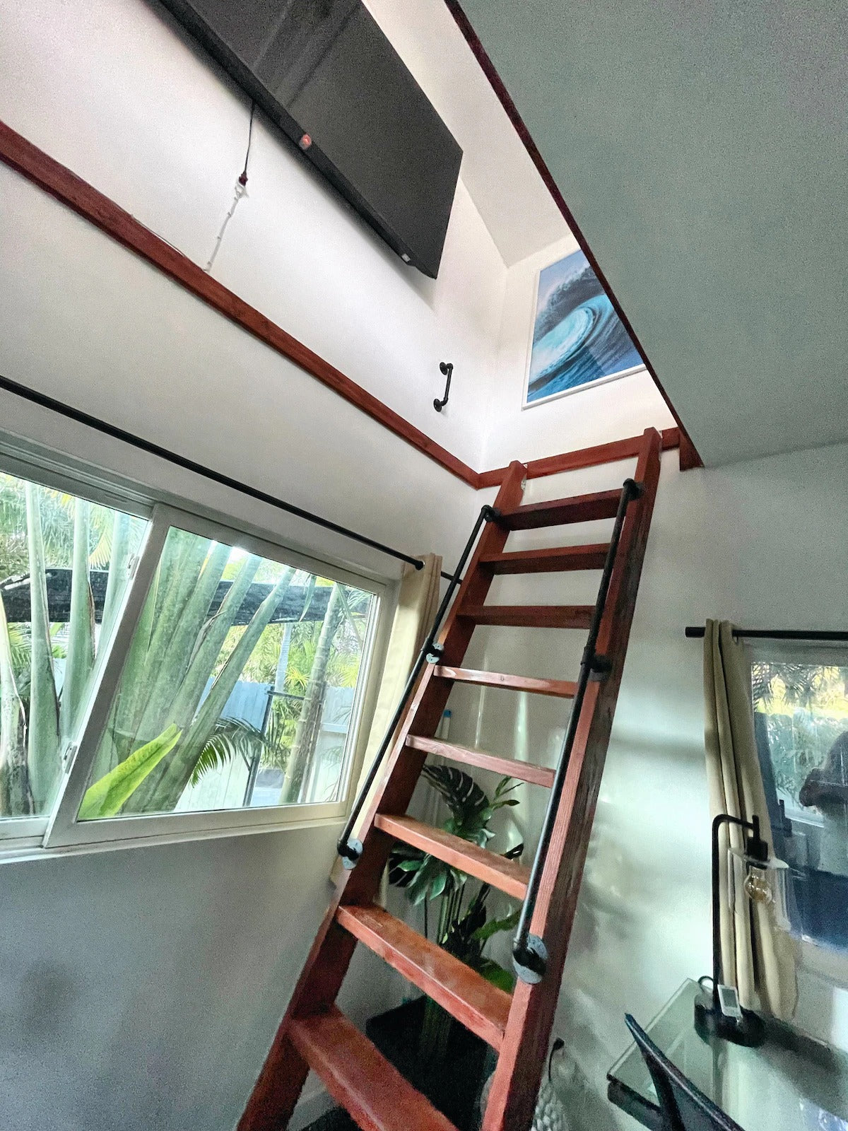 North shore Studio with sauna! - Walk to beach!