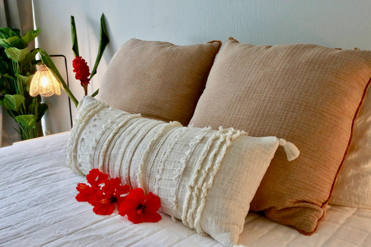 Turtle Bay Bungalow- Parking, AC & Walk to Beach