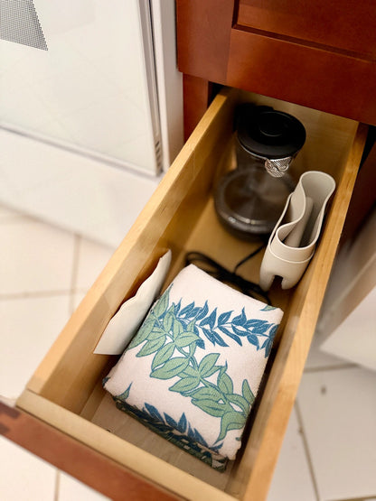 Honolulu Ocean View Condo w/ Free Parking