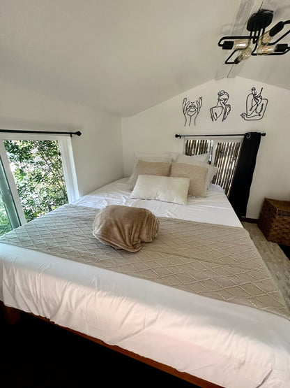 North shore Studio with sauna! - Walk to beach!