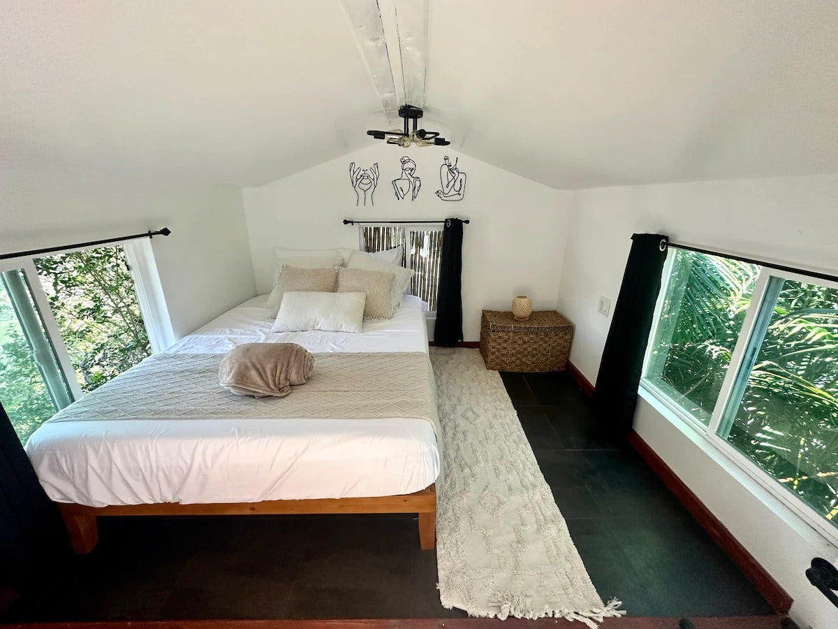 North shore Studio with sauna! - Walk to beach!