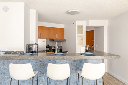 Honolulu Mountain View Condo w/ Free Parking