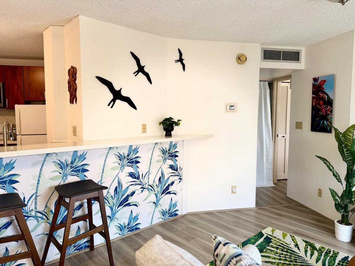 Honolulu Ocean View Condo w/ Free Parking