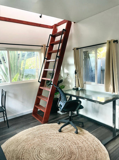 North shore Studio with sauna! - Walk to beach!