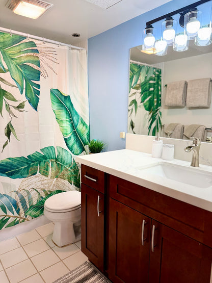 Honolulu Ocean View Condo w/ Free Parking