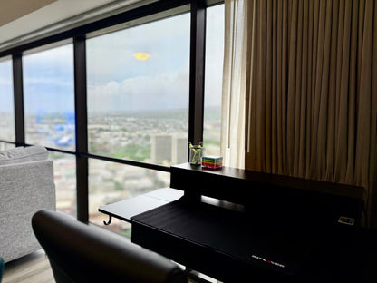 Honolulu Ocean View Condo w/ Free Parking