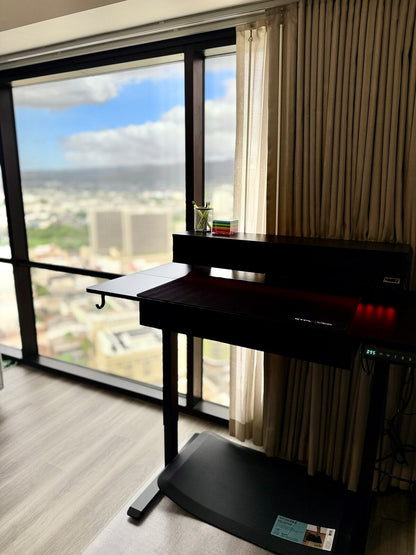 Honolulu Ocean View Condo w/ Free Parking